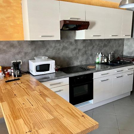 Appartement 2 Chambres - Lits King Size - Wifi - Baignoire Le Puy-en-Velay Bagian luar foto