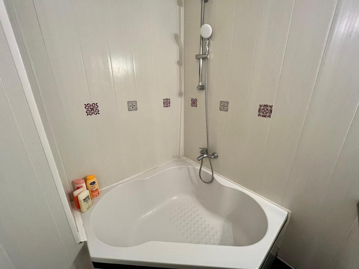 Appartement 2 Chambres - Lits King Size - Wifi - Baignoire Le Puy-en-Velay Bagian luar foto